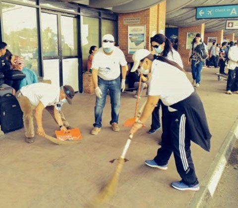Participation_in_Airport_Cleaning_Campaign
